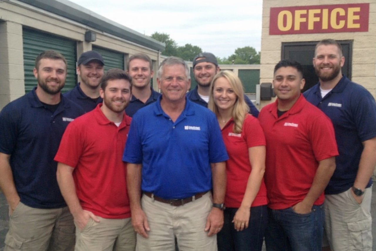 Water damage restoration professionals in Hollywood, FL